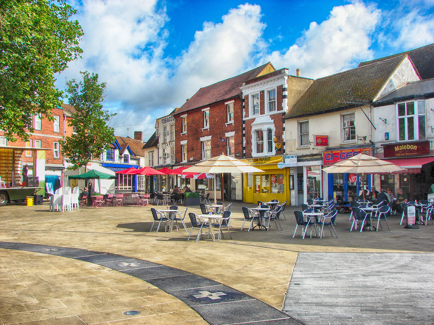 10 Best Dog Walks Near Aylesbury Neighborhoods