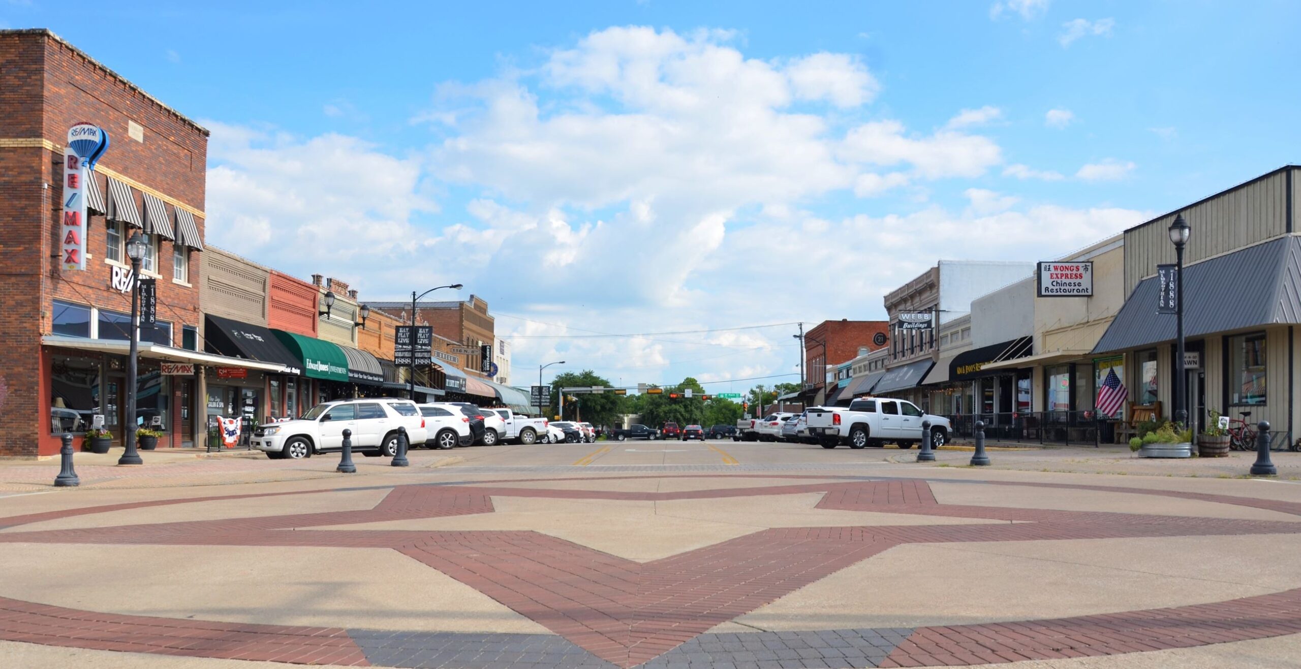 10 Best Dog Walks Near Midlothian Neighborhoods