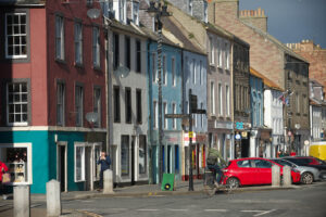 10 Best Hot Tub Lodges Near Dunbar Neighborhoods