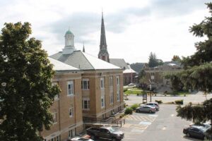 10 Best Eyebrow Waxing Near Leominster Neighborhoods