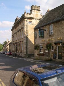 10 Best Eyebrow Waxing Near Burford Neighborhoods