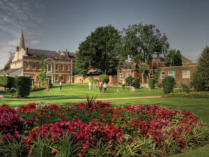 10 Best Head Spas Near Dunstable Neighborhoods