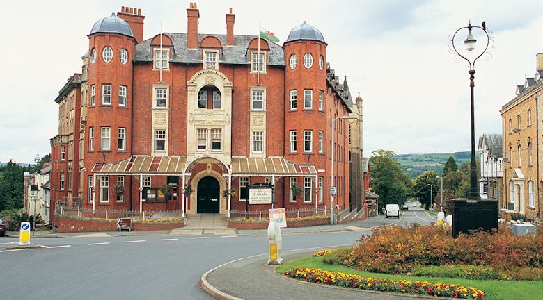 10 Best Auto Detailers Near Llandrindod Wells Neighborhoods